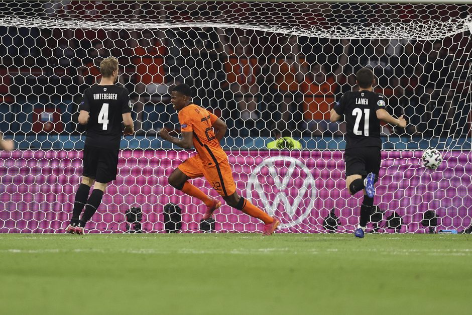 Europos futbolo čempionatas: Nyderlandai–Austrija 2:0