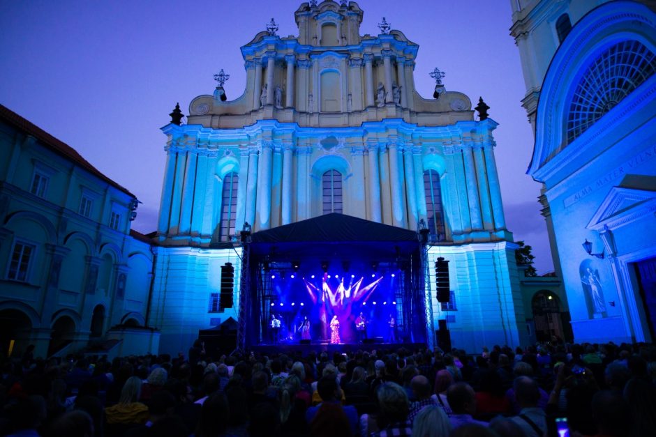 Festivalyje „Untold City“ nostalgiškai suskambo grupės „Skylė“ garsiausios dainos