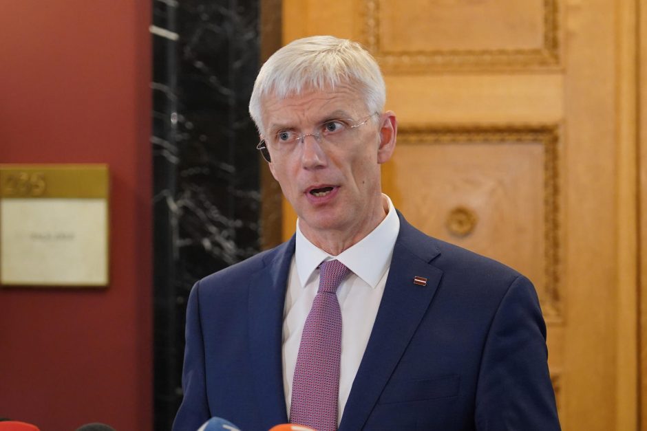 Latvijos premjeras įpareigojo ministrą parengti priemones energijos išteklių kainoms stabilizuoti