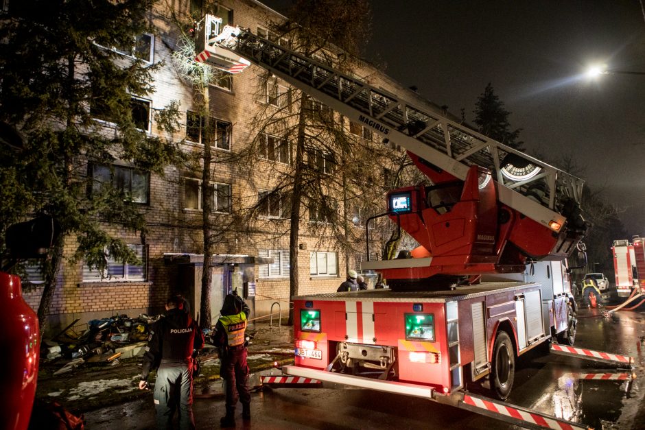 Nelaimė viena nevaikšto: ko po lemtingos senolės klaidos nesunaikino ugnis, ištąsė asocialūs asmenys