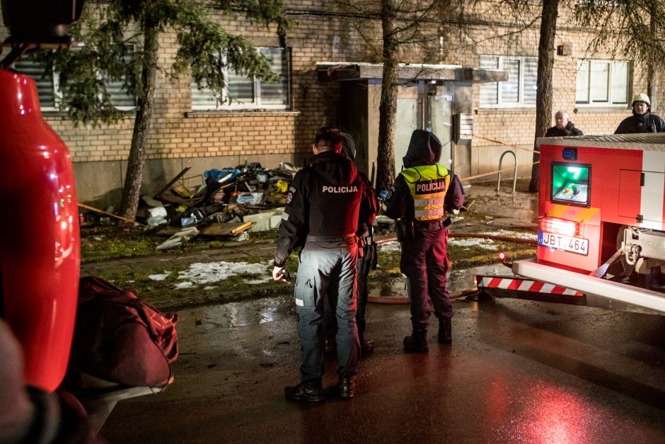 Nelaimė viena nevaikšto: ko po lemtingos senolės klaidos nesunaikino ugnis, ištąsė asocialūs asmenys