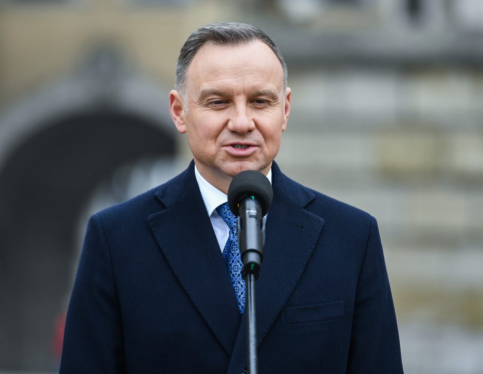 Lenkijos Aukščiausiasis Teismas panaikino prezidento malonę aukšto rango pareigūnui
