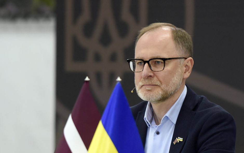 Latvijos ministras: Baltijos šalių gynybinės linijos statyba gali užtrukti dešimtmetį