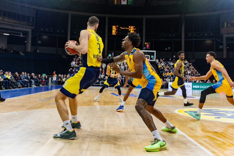 Eurolyga: Stambulo „Fenerbahče“ – Tel Avivo „Maccabi“ 109:74