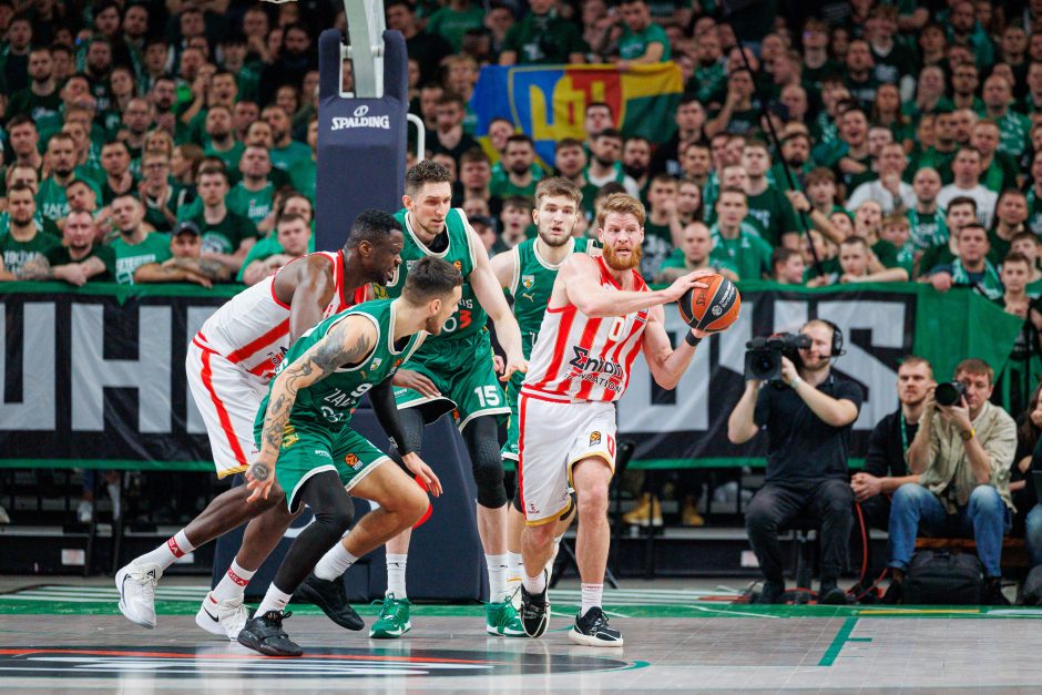 Ilgą laiką pirmavęs „Žalgiris“ nusileido „Olympiacos“ ekipai