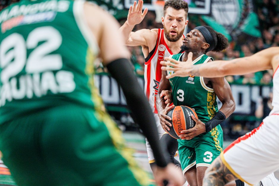 Ilgą laiką pirmavęs „Žalgiris“ nusileido „Olympiacos“ ekipai