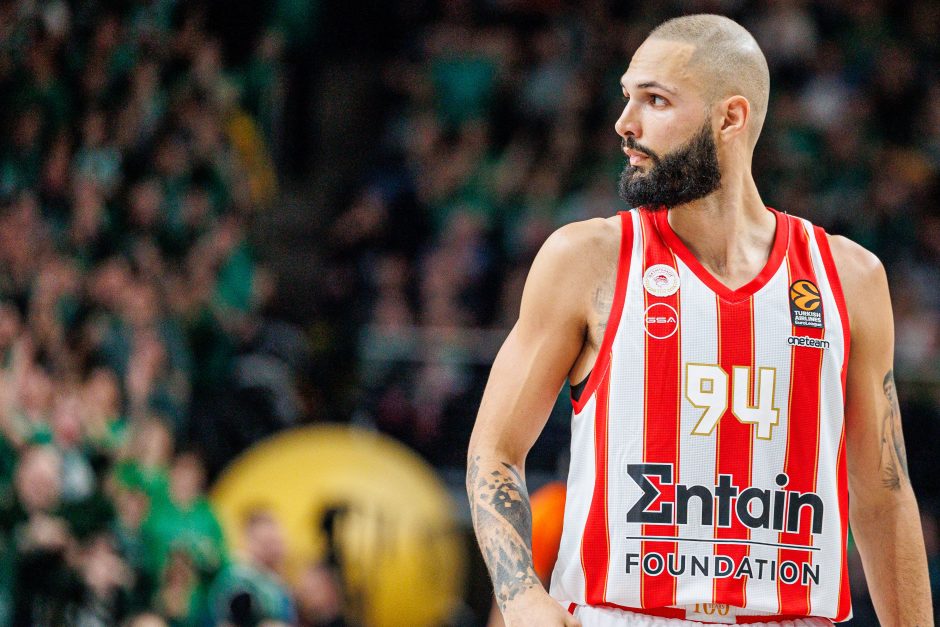 Ilgą laiką pirmavęs „Žalgiris“ nusileido „Olympiacos“ ekipai