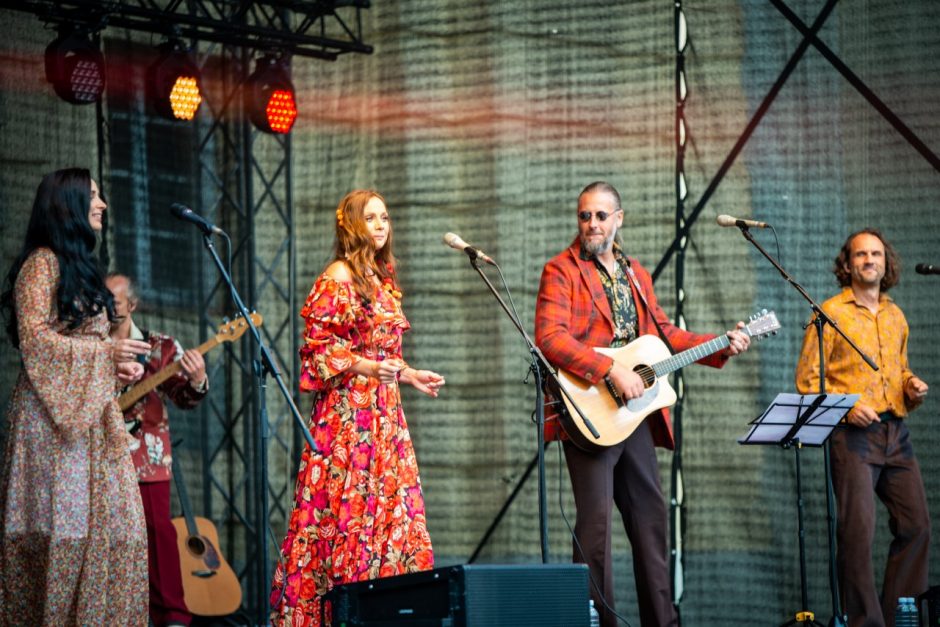 Festivalyje „Untold City“ nostalgiškai suskambo grupės „Skylė“ garsiausios dainos