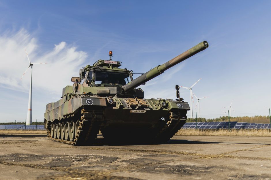 Latvijoje Kanada dislokuos tankus „Leopard 2“