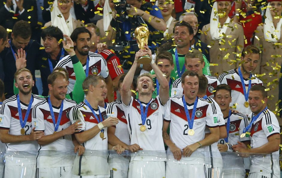 Vokietijos rinktinė per pratęsimą palaužė Argentiną ir tapo pasaulio čempione! 