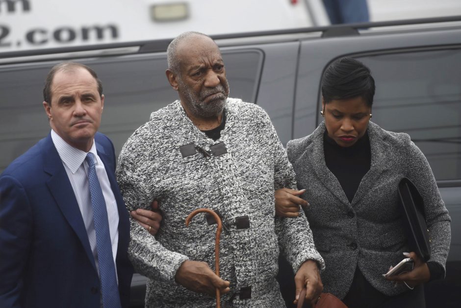 JAV komikui B. Cosby pateikti kaltinimai dėl lytinio smurto