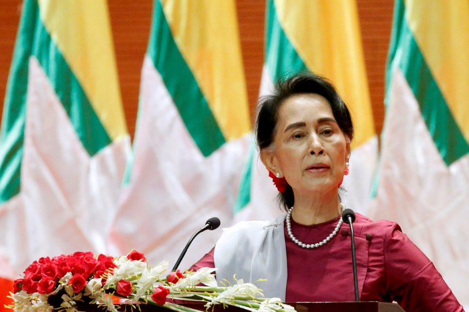 JAV: įkalinimo bausmė Aung San Suu Kyi yra „įžeidimas“ teisingumui