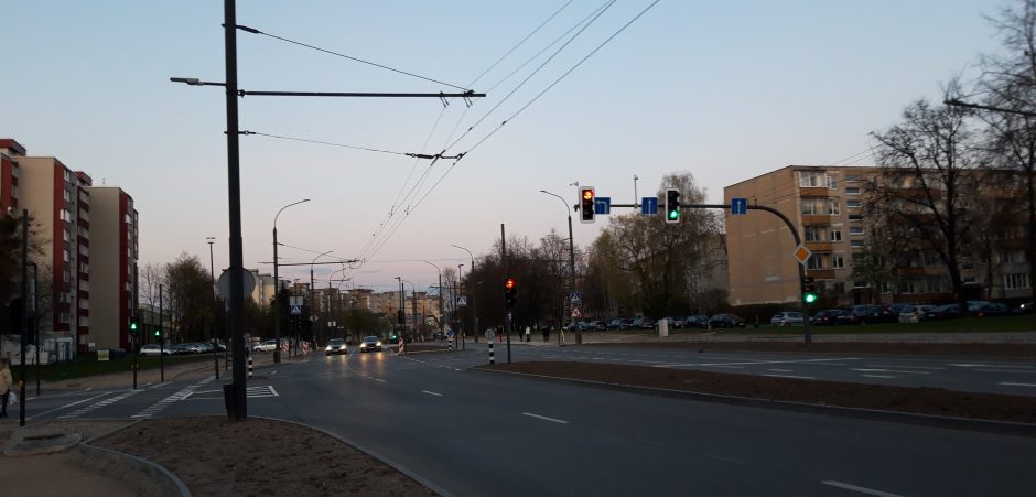P. Lukšio gatvėje pradėjo veikti trys nauji šviesoforai