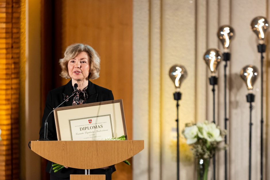 Vyriausybėje pagerbti kultūros ir meno premijų laureatai 