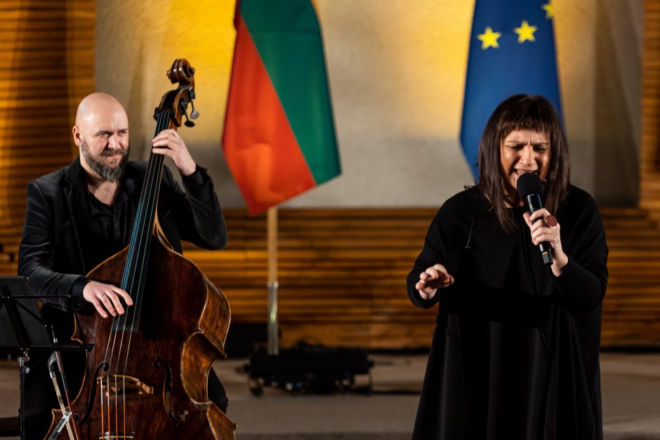 Vyriausybėje pagerbti kultūros ir meno premijų laureatai 