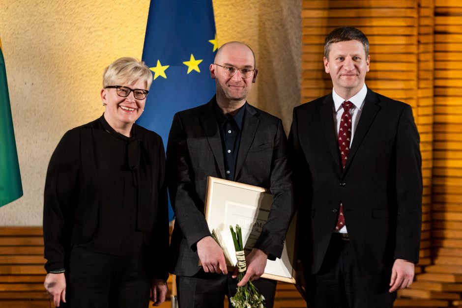 Vyriausybėje pagerbti kultūros ir meno premijų laureatai 