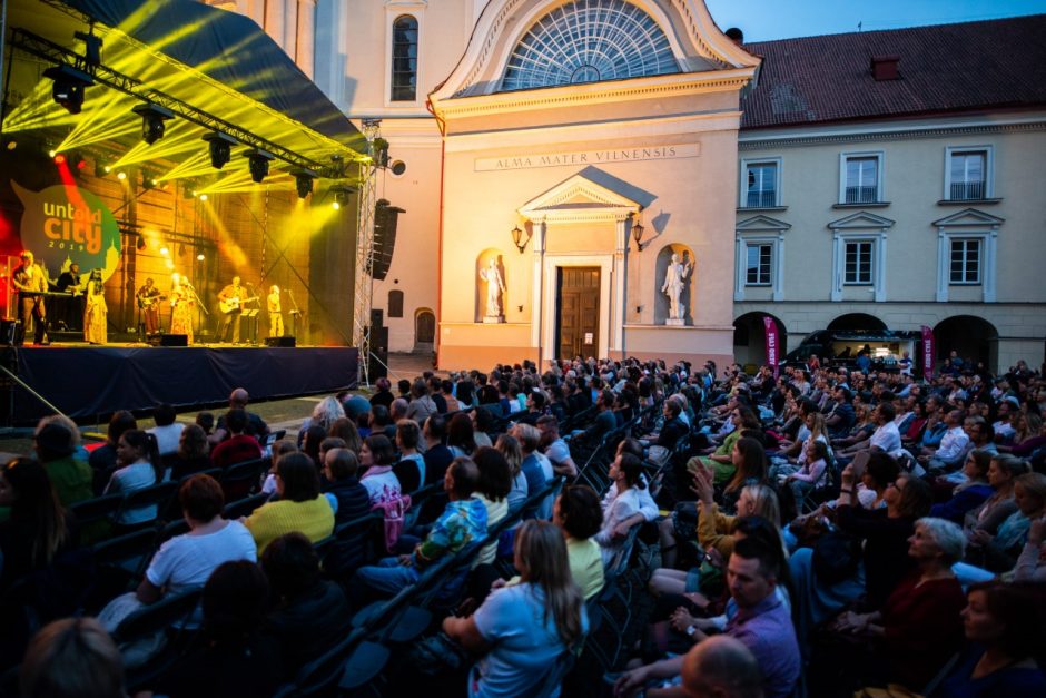 Festivalyje „Untold City“ nostalgiškai suskambo grupės „Skylė“ garsiausios dainos