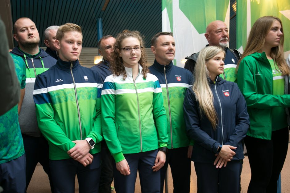 Sportininkus į jaunimo olimpines žaidynes išlydėjo ir ministrė, ir elitiniai atletai