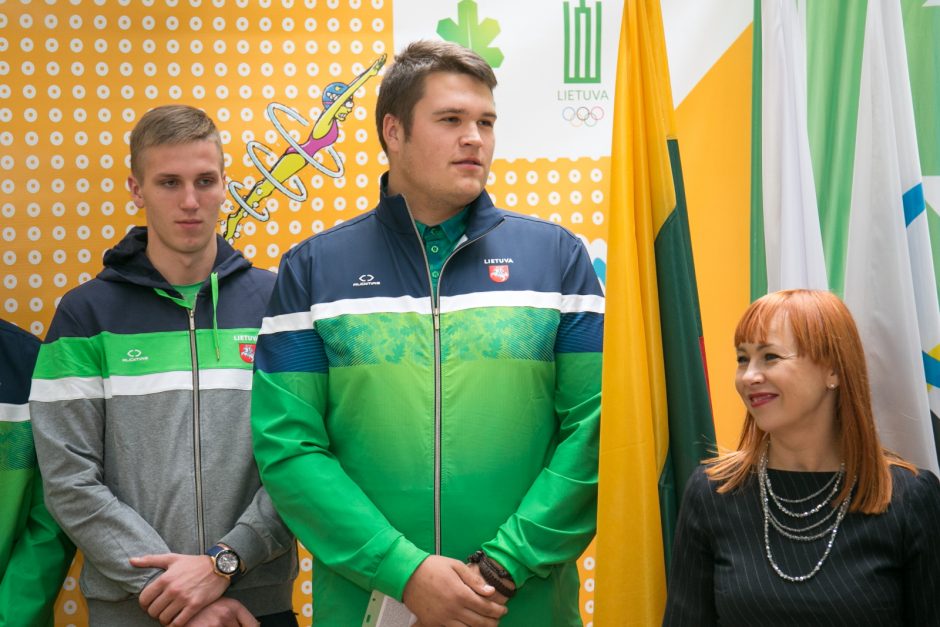 Sportininkus į jaunimo olimpines žaidynes išlydėjo ir ministrė, ir elitiniai atletai