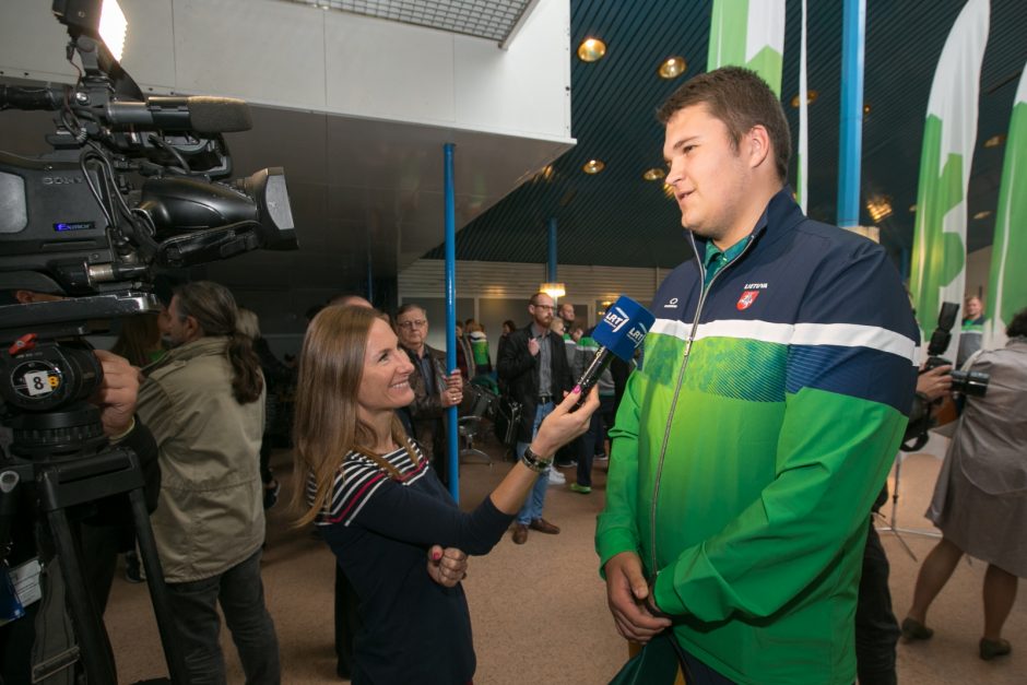 Sportininkus į jaunimo olimpines žaidynes išlydėjo ir ministrė, ir elitiniai atletai