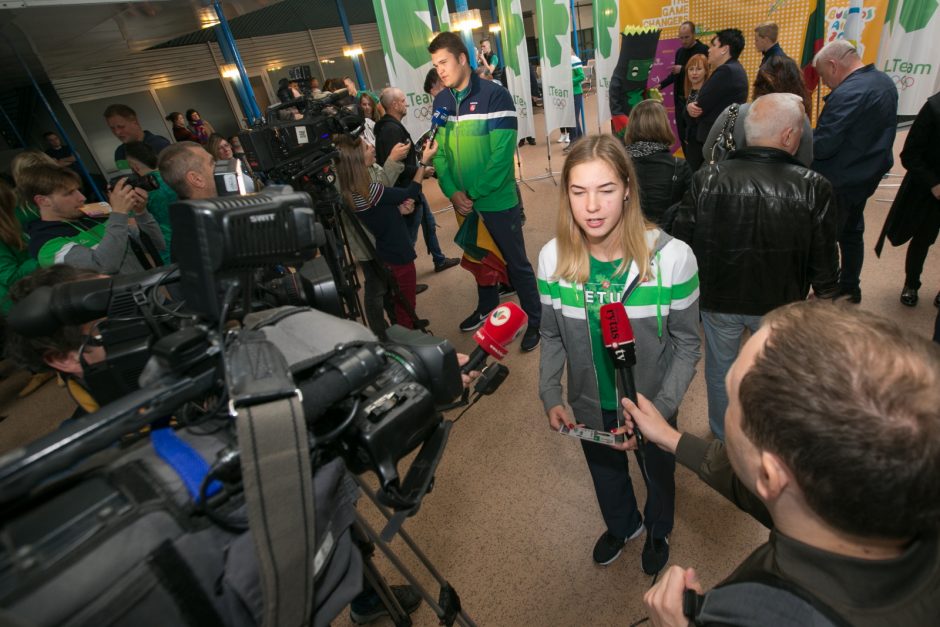 Sportininkus į jaunimo olimpines žaidynes išlydėjo ir ministrė, ir elitiniai atletai