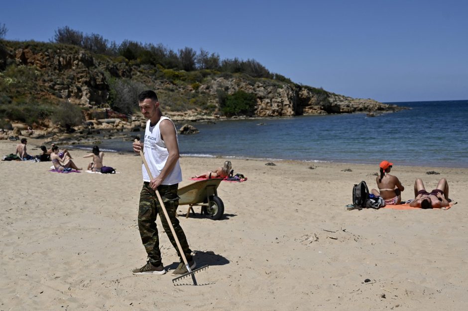 Miręs turistas kelias valandas pragulėjo paplūdimyje kartu su poilsiautojais