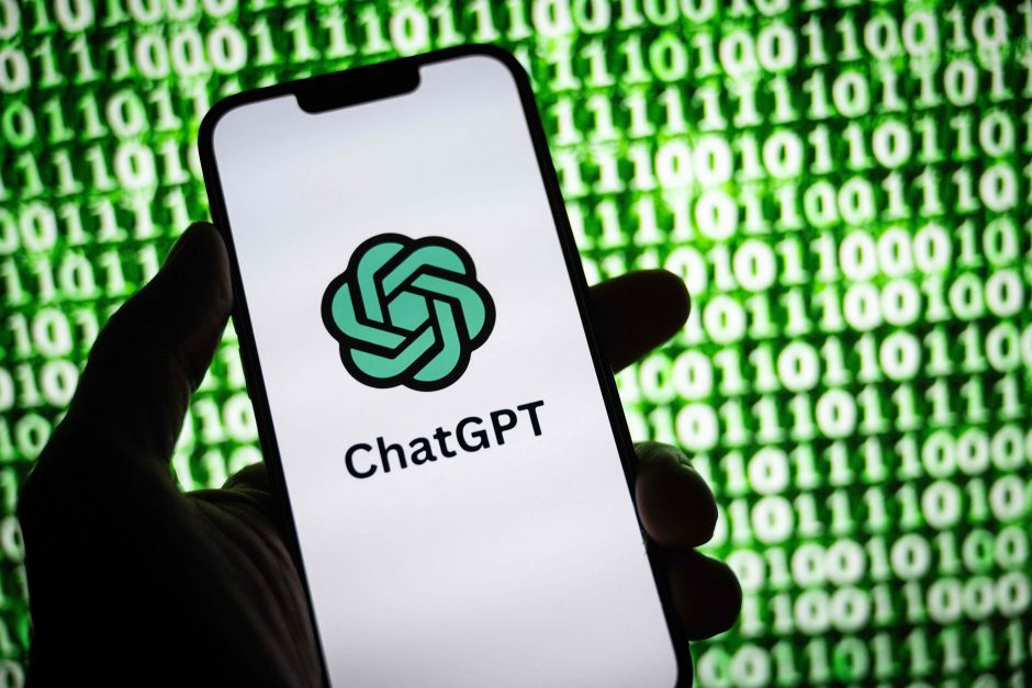 Austrijos skaitmeninių teisių gynėjai pateiks skundą dėl neištaisomų „ChatGPT“ klaidų
