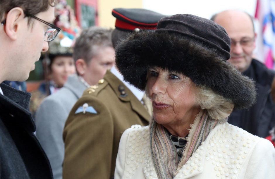 Britų kunigaikštienė Camilla atšaukė dalyvavimą žirgų lenktynėse