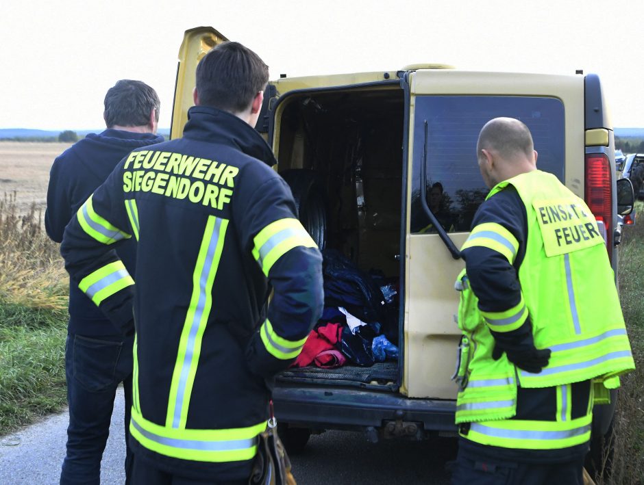 Austrijoje mikroautobuse rasti du negyvi migrantai