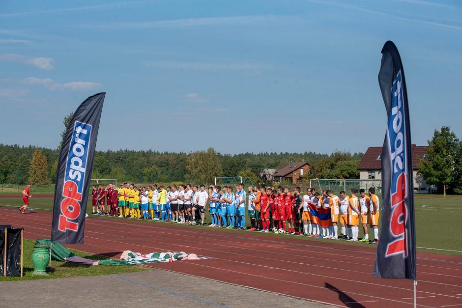 Žurnalistų futbolo šventėje – titulą apgynę svečiai ir nauji Lietuvos čempionai