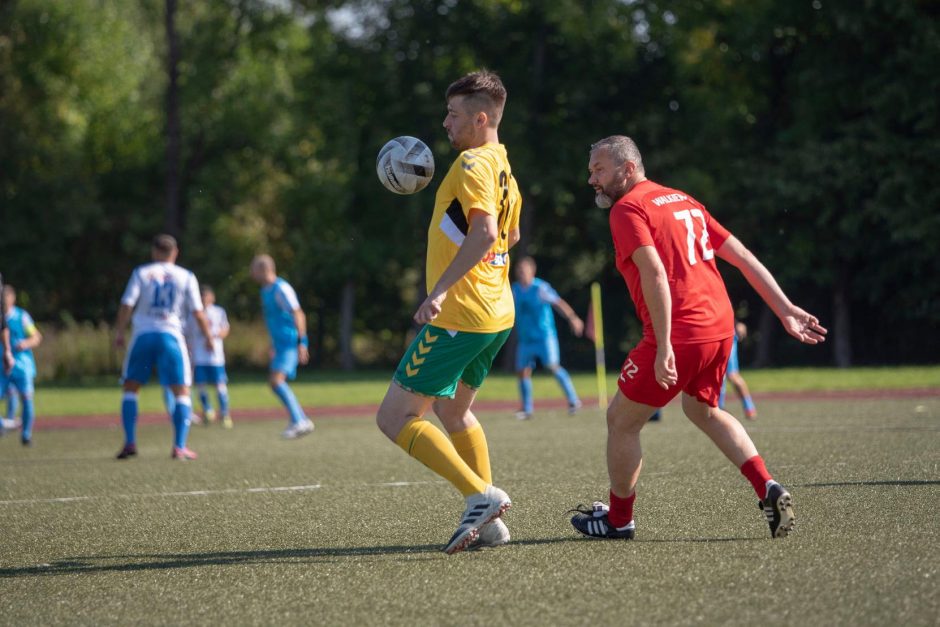 Žurnalistų futbolo šventėje – titulą apgynę svečiai ir nauji Lietuvos čempionai