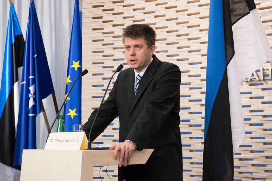 Estija ragina piliečius dėl COVID-19 grėsmės atsisakyti nebūtinų užsienio kelionių