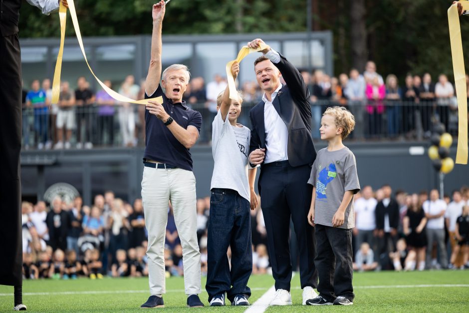 Vilniuje atidarytas „Hanner-VFA“ futbolo stadionas: investicijos į projektą siekė 2,5 mln. eurų