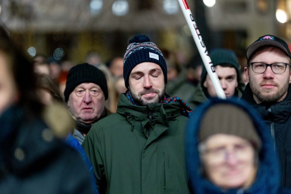 Protestas „Dešimt minučių tylos“