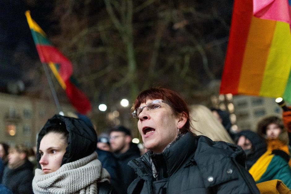 Protestas „Dešimt minučių tylos“