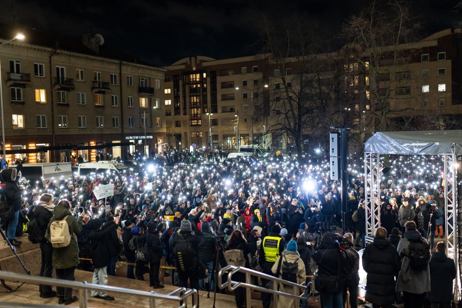 Protestas „Dešimt minučių tylos“