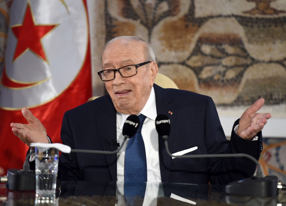 Prezidentas: po išpuolio Tuniso muziejuje trečias užpuolikas vis dar slapstosi
