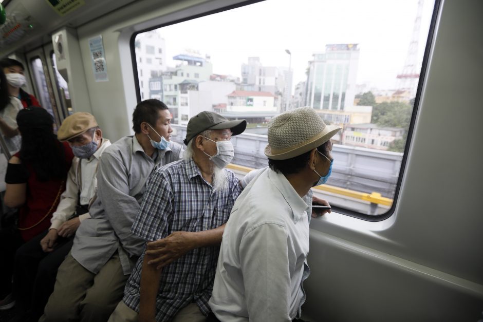  Vietnamo sostinėje pradėjo veikti už Kinijos pinigus pastatytas metro 