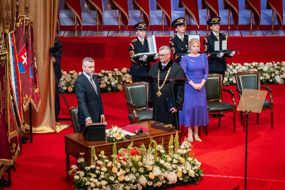 Slovakijos prezidentu prisaikdintas R. Fico sąjungininkas P. Pellegrinis