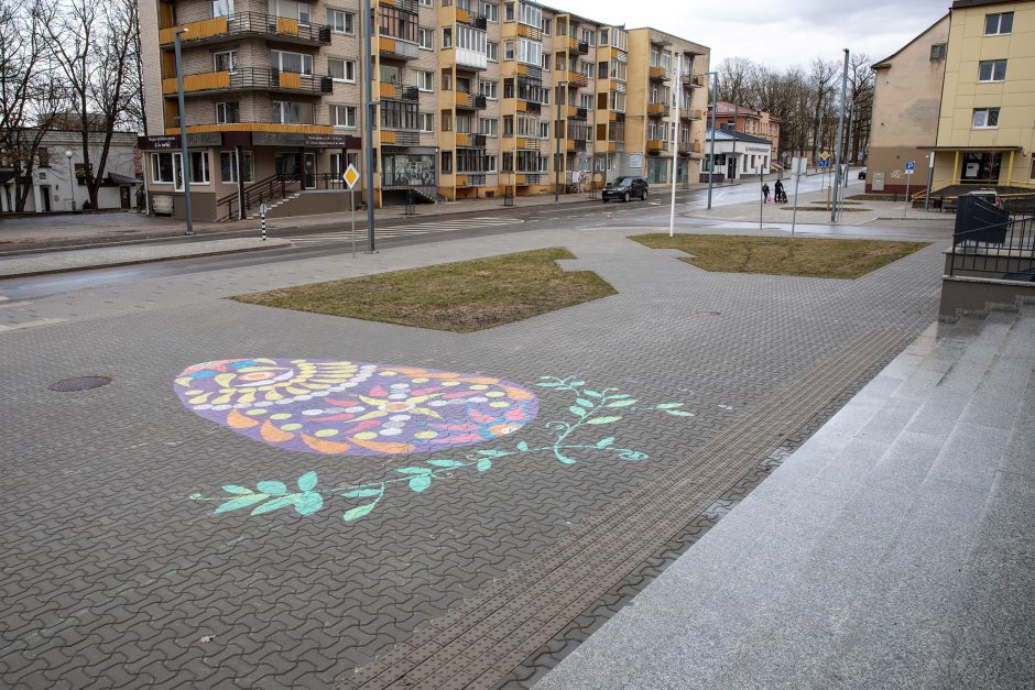 Pavasario šventes Šiauliai pasitinka pasipuošę velykiniais akcentais