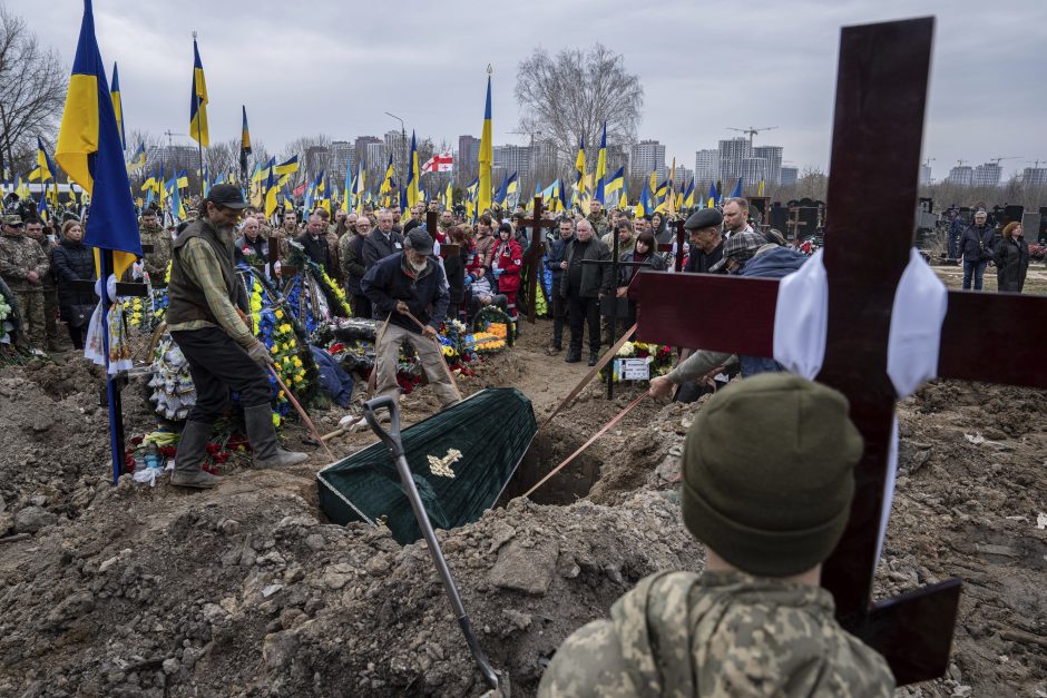 394-oji karo Ukrainoje diena