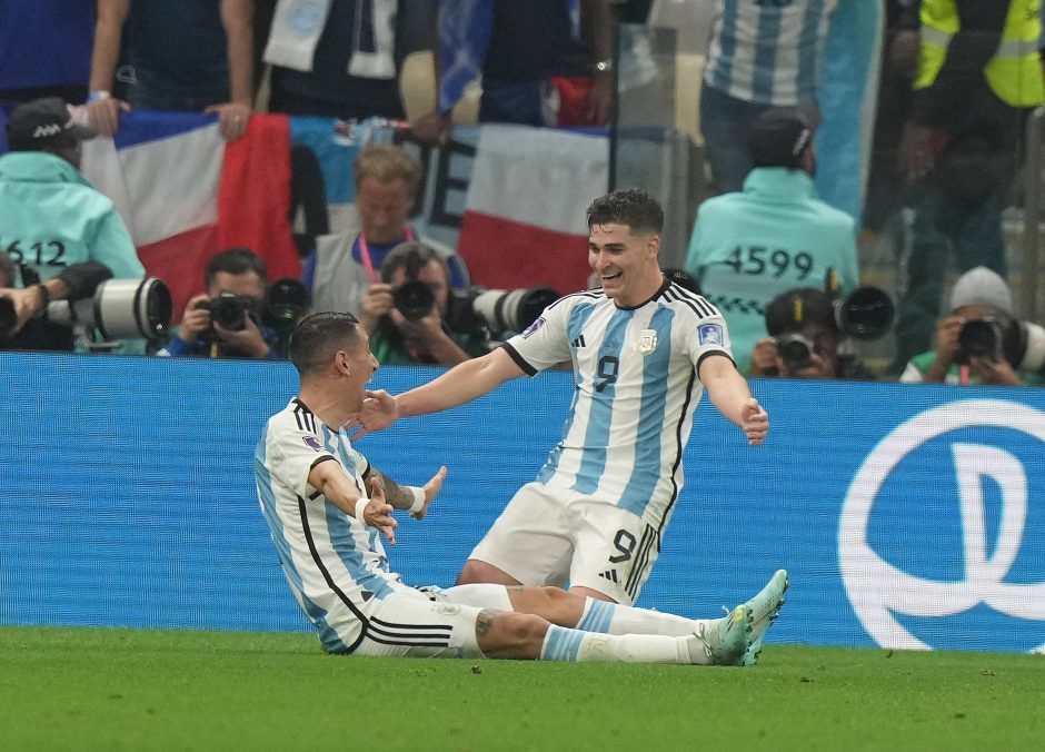 L. Messi svajonė išsipildė: Argentina po 11 m baudinių triumfavo pasaulio čempionato finale