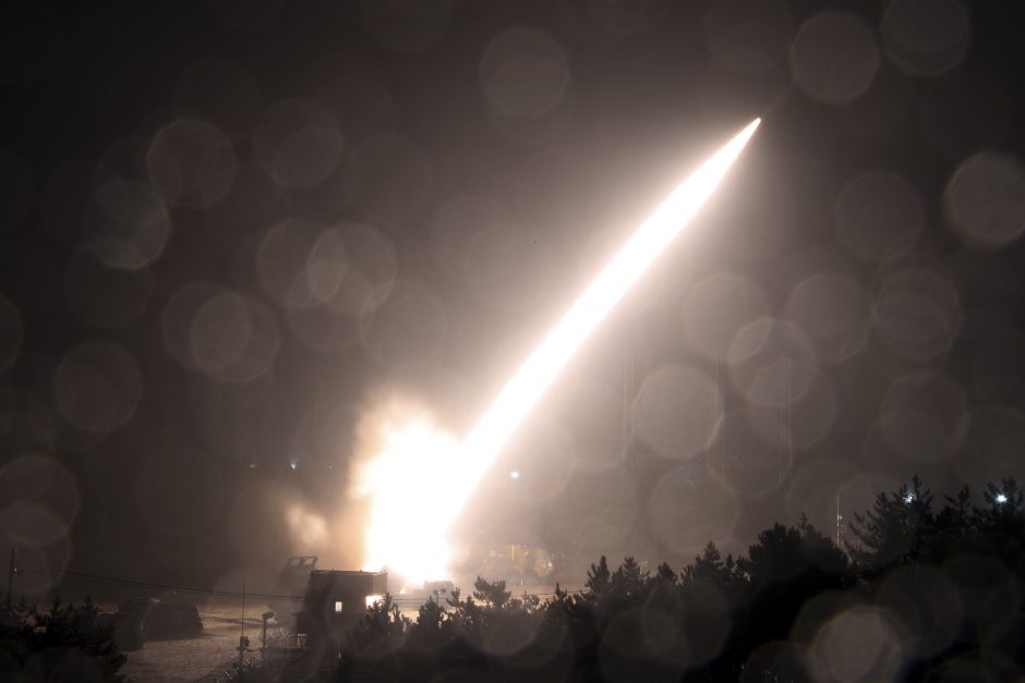 V. Zelenskis: Ukraina pirmą kartą panaudojo JAV suteiktas raketas ATACMS 