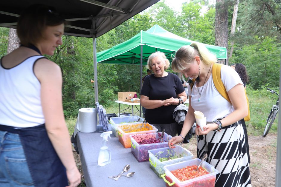 Panemunė surengė puotą miško gurmanams: buvo sužavėti net jos senbuviai