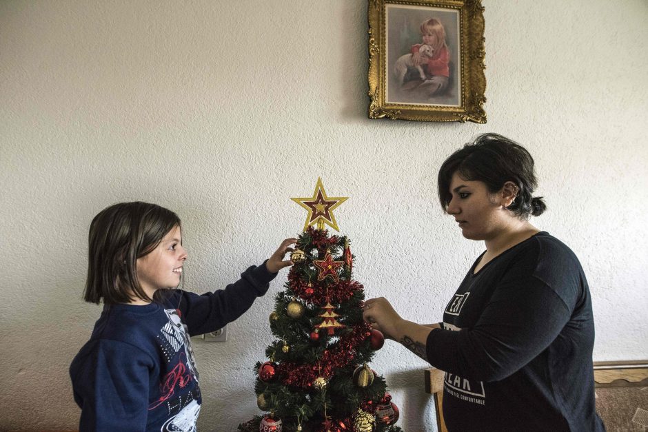 Neįtikėtina meilės istorija: pasienietis ir pabėgėlė iš Irako sukūrė šeimą