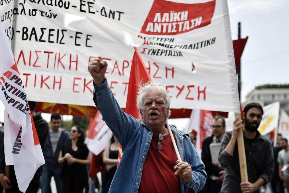 Tarptautinę darbo dieną pasaulyje – audringos demonstracijos