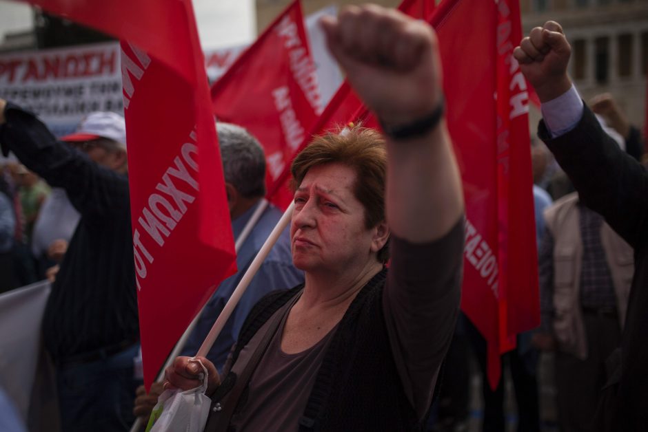 Tarptautinę darbo dieną pasaulyje – audringos demonstracijos