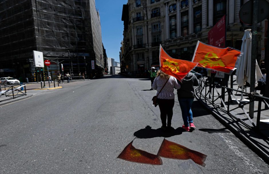 Tarptautinę darbo dieną pasaulyje – audringos demonstracijos