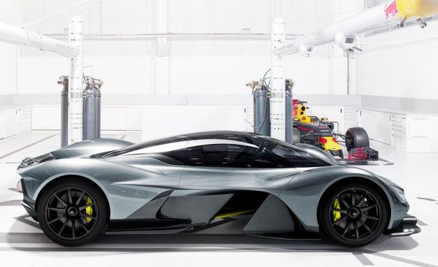 „Aston Martin“ ir „Formulės 1“ komanda sukūrė superautomobilį