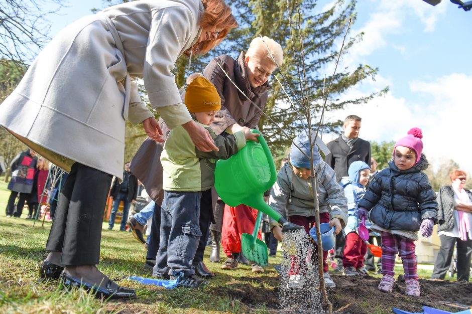 Prezidentė: svajoju, kad Lietuvoje nebūtų globos namų